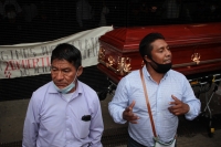 Miércoles 19 de agosto del 2020. Tuxtla Gutiérrez. El cadáver de la persona muerta el día de ayer durante los hechos violentos en la comunidad Santa Martha Chenalho es llevado durante la madrugada al edificio del gobierno de Chiapas