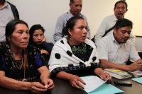 Jueves 11 de enero del 2018. Tuxtla Gutiérrez.  Familiares de los detenidos durante el desalojo de los manifestantes de San Pedro Chenalho en conferencia de prensa piden la libertad de los detenidos