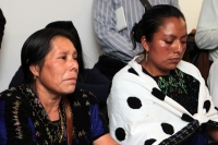 Jueves 11 de enero del 2018. Tuxtla Gutiérrez.  Familiares de los detenidos durante el desalojo de los manifestantes de San Pedro Chenalho en conferencia de prensa piden la libertad de los detenidos