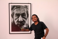 Jueves 14 de junio del 2018. Tuxtla Gutiérrez. El fotógrafo Marco Antonio Hernández presenta esta noche la muestra retrospectiva 7 Años en Chiapas del Periódico Sí­ntesis y de la revista Rostros, exposición inaugurada en el Teatro de la Ciudad Emili