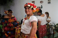 Domingo 8 de enero del 2017. Chiapa de Corzo.  Las Chuntá gritan y bailan al entrar la noche en las calles de esta comunidad de la ribera del Grijalva anunciando el inicio de la Fiesta Grande Chiapas.