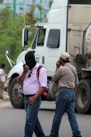Viernes 15 de junio del 2018. Tuxtla Gutiérrez. La entrada del oriente de la ciudad permanece bloqueada hasta el mediodí­a por las organizaciones del movimiento magisterial mientras que las diferentes regionales bloquean las casetas de cobro y continúan