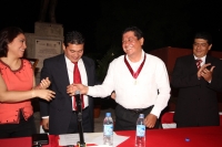 Viernes 21 de octubre. Entregan la medalla Albino Corzo a Poeta chiapacorceño.