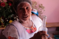 Lunes 12 de febrero del 2018. Ocosocuautla de Espinosa. Las Máscaras del Carnaval de Coita. Los Personajes ataviados con máscaras y vestimenta representativa recorren los diferentes barrios y las casas de fiesta Cohuinas donde bailan y gritan durante lo