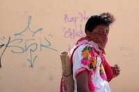 Lunes 12 de febrero del 2018. Ocosocuautla de Espinosa. Las Máscaras del Carnaval de Coita. Los Personajes ataviados con máscaras y vestimenta representativa recorren los diferentes barrios y las casas de fiesta Cohuinas donde bailan y gritan durante lo