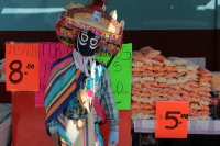 Lunes 12 de febrero del 2018. Ocosocuautla de Espinosa. Las Máscaras del Carnaval de Coita. Los Personajes ataviados con máscaras y vestimenta representativa recorren los diferentes barrios y las casas de fiesta Cohuinas donde bailan y gritan durante lo