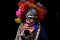 Lunes 12 de febrero del 2018. Ocosocuautla de Espinosa. Las Máscaras del Carnaval de Coita. Los Personajes ataviados con máscaras y vestimenta representativa recorren los diferentes barrios y las casas de fiesta Cohuinas donde bailan y gritan durante lo