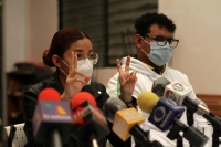 2021.0222. Tuxtla G. Los grupos feministas de la UNACH mantienen la posición de protesta ante el caso de la muerte de la joven Mariana y el paro universitario
