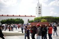 Jueves 3 de octubre del 2019. Tuxtla Gutiérrez. El cuerpo del fallecido Francisco Jiménez Pablo Fundador del Mocri Cnpa Mn es colocado en  la entrada del edificio del gobierno de Chiapas este medio día