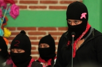 Miércoles 27 de diciembre del 2017. San Cristóbal de las Casas. Las representantes de las bases de apoyo del EZLN dan la bienvenida a los asistentes al segundo encuentro Conciencias por la Humanidad, Las Ciencias Contra el Muro que se realiza a partir d