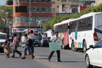 Martes 26 de diciembre del 2017. Tuxtla Gutiérrez. Los trabajadores de la lí­nea del Conejobus protestan este medio dí­a exigiendo el pago de sus prestaciones laborales