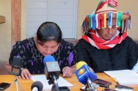 Foto/Miradasur. Jueves 9 de enero del 2014. San Cristóbal de las Casas. El día de hoy, en rueda de prensa, familias desplazadas de ejido Puebla, Chenalhó Chiapas manifestaron que: " vamos a ir unos días a nuestra comunidad, la Colonia Puebla con el fin de