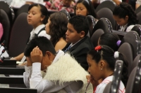 Lunes 30 de mayo. Niños de 40 municipios del estado de Chiapas participan esta mañana como diputados Infantiles en el Congreso Local mientras que los diputados locales no llenaron los espacios reservados para ellos.