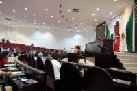 Jueves 28 de diciembre del 2017. Tuxtla Gutiérrez. Aspecto de la sesión de esta tarde en el Congreso de Chiapas.