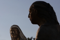 Lunes 23 de enero del 2012. No aparece escultura robada de la Calzada de las Etnias.