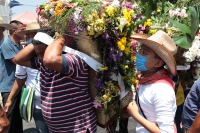 Domingo 29 de marzo del 2020. Tuxtla Gutiérrez. La procesión de las imágenes de la comunidad Zoque  inicia su de regreso hacia la Copoya sin que falten las previsiones para evitar contagios de Coronavirus.