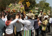 Domingo 29 de marzo del 2020. Tuxtla Gutiérrez. La procesión de las imágenes de la comunidad Zoque  inicia su de regreso hacia la Copoya sin que falten las previsiones para evitar contagios de Coronavirus.