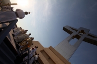 Miércoles 25 de abril del 2012. Christopher Pierre durante la ceremonia litúrgica de esta tarde en el Cristo de Copoya.