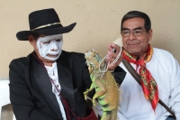 Jueves 20 de junio del 2019. Tuxtla Gutiérrez. Las familias pertenecientes a la comunidad Zoque recorren las calles con el rostro pintado de blanco durante las celebraciones del día de Corpus