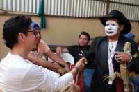 Jueves 20 de junio del 2019. Tuxtla Gutiérrez. Las familias pertenecientes a la comunidad Zoque recorren las calles con el rostro pintado de blanco durante las celebraciones del día de Corpus