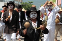 Jueves 20 de junio del 2019. Tuxtla Gutiérrez. Las familias pertenecientes a la comunidad Zoque recorren las calles con el rostro pintado de blanco durante las celebraciones del día de Corpus