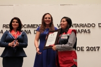 Jueves 28 de diciembre del 2017. Tuxtla Gutiérrez. Los voluntarios de la Cruz Roja de Chiapas son incentivados con un reconocimiento otorgado por el Congreso local por la ayuda prestada durante el fuerte temblor en 7 de septiembre en el sureste de Méxic