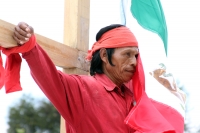 Lunes 3 de octubre. Indígenas crucificados.