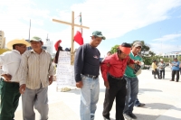 Lunes 3 de octubre. Indígenas crucificados.