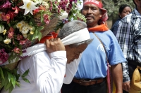 Domingo 17 de marzo del 2019. Tuxtla Gutiérrez. Los danzantes tradicionales Zoques durante la procesión de las Vírgenes que venera esta comunidad hacia el ejido de Copoya donde iniciaran festejos de la virgen de Candelaria.