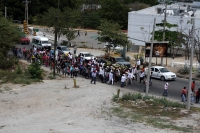 Domingo 17 de marzo del 2019. Tuxtla Gutiérrez. Los danzantes tradicionales Zoques durante la procesión de las Vírgenes que venera esta comunidad hacia el ejido de Copoya donde iniciaran festejos de la virgen de Candelaria.