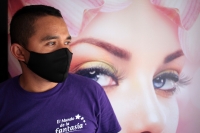 Lunes 6 de abril del 2020. Tuxtla Gutiérrez. DE varios colores, los cubre-boca se van volviendo parte cotidiana dentro de la vestimenta de los tuxtlecos, quienes con creatividad intentan sobre llevar la Fase dos de Propagación del Coronavirus en Chiapas