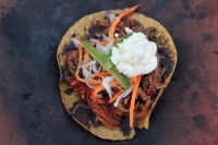 Viernes 2 de marzo del 2018. Tuxtla Gutiérrez. La flor de Cuchunuc. El arbusto conocido como cacahuananche florea en el mes de febrero dando una pequeña flor rosa y blanco. Esta flor es utilizada para elaborar algunos alimentos tradiconales por lo que d