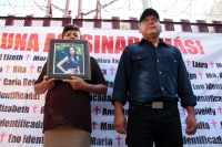 Viernes 7 de junio del 2019. Tuxtla Gutiérrez. Los familiares de la joven muerta en las cercanías de la base militar de Chicoasén se manifiestan esta mañana en las instalaciones de los tribunales federales