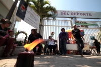 Jueves 19 de marz0 del 2020. Tuxtla Gutiérrez. Conferencia de prensa en la entrada del Instituto del Deporte en Chiapas, donde familiares de la joven fallecida en estas instalaciones hablan del caso a los medios de comunicación