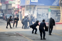 20210512. Tuxtla G. Protestas y desalojo de Normalistas en Chiapas