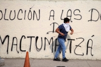 20210512. Tuxtla G. Protestas y desalojo de Normalistas en Chiapas