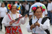 Martes 20 de noviembre del 2018. Tuxtla Gutiérrez. Los jóvenes y adultos mayores participan esta mañana en las actividades del desfile conmemorativo de la Revolución Mexicana, esta mañana en la Avenida Central de la capital del estado de Chiapas