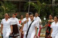 Martes 20 de noviembre del 2018. Tuxtla Gutiérrez. Los jóvenes y adultos mayores participan esta mañana en las actividades del desfile conmemorativo de la Revolución Mexicana, esta mañana en la Avenida Central de la capital del estado de Chiapas