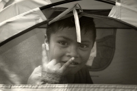 Viernes 24 de mayo del 2019. Chiapa de Corzo. Los niños desplazados del Ejido Puebla de Chenalho descansan este medio día al cumplirse un año más de los hechos violentos que les obligaron a salir de esta comunidad de Chiapas.