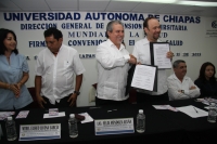 Foto/Jesús Maza. Miércoles 11 de abril del 2012. Firma de convenio entre UNACH- Sector Salud, por el día mundial de la Salud.