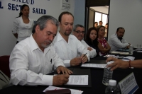 Foto/Jesús Maza. Miércoles 11 de abril del 2012. Firma de convenio entre UNACH- Sector Salud, por el día mundial de la Salud.