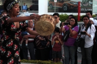 Miércoles 27 de marzo del 2019. Tuxtla Gutiérrez. Los creadores de teatro en Chiapas celebran el Día Internacional de la Danza llevando a la calles del poniente algunas de las obras que se producen en este estado y en México
