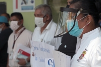 Lunes 29 de junio del 2020. Tuxtla Gutiérrez. Miembros de la seccional 50 del sindicato de Salud se manifiestan en el Hospital pascasio Gamboa  exigiendo seguridad e insumos de protección para trabajadores, enfermeras y médicos  ante el Covid-19