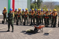Domingo 19 de febrero del 2017. Berriozábal, Chiapas. Elementos castrenses durante las Celebraciones del CIV aniversario de la creación del ejército Mexicano en las instalaciones del Campo Militar 31-C El Sabino. Domingo 19 de febrero del 2017. Berriozábal, Chiapas. Elementos castrenses durante las Celebraciones del CIV aniversario de la creación del ejército Mexicano en las instalaciones del Campo Militar 31-C El Sabino.