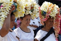 Jueves 25 de abril del 2019. Tuxtla Gutiérrez. Las ofrendas de Flor de Mayo son elaboradas por las hábiles manos de la comunidad tuxtleca durante las fiestas patronales de San Marcos.