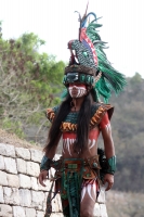 Lunes 19 de marzo del 2012. Representación maya recibe el equinoccio en Tenam Puente.