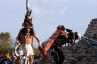 Lunes 19 de marzo del 2012. Representación maya recibe el equinoccio en Tenam Puente.