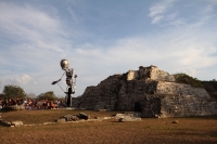 Lunes 19 de marzo del 2012. Representación maya recibe el equinoccio en Tenam Puente.