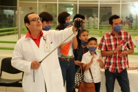 Domingo 7 de octubre del 2018. Tuxtla Gutiérrez. Estefanie, joven con leucemia celebra sus XV años con su familia, niños internos y doctores en el Hospital de Especialidades Pediátricas de Chiapas