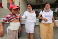 Miércoles 22 de mayo del 2013. Tuxtla Gutiérrez, Chiapas. Accidentados Evangélicos piden ayuda. Las familias de las 17 personas lesionadas en el accidente del libramiento norte de esta ciudad piden la intervención de las autoridades estatales debido a qu Miércoles 22 de mayo del 2013. Tuxtla Gutiérrez, Chiapas. Accidentados Evangélicos piden ayuda. Las familias de las 17 personas lesionadas en el accidente del libramiento norte de esta ciudad piden la intervención de las autoridades estatales debido a qu